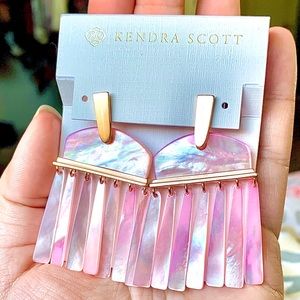 NWT! Kendra Scott Earrings